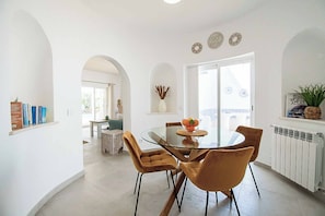 Villa (3 Bedrooms) | Interior