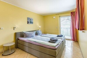 2 chambres, fer et planche à repasser, Wi-Fi gratuit