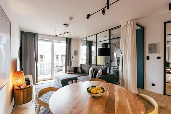 Deluxe Apartment, Kitchenette, Beachside | Laptop workspace, iron/ironing board, WiFi (free)