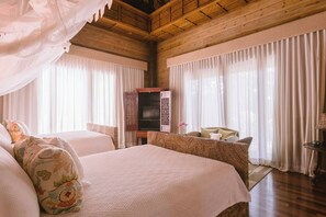 4 Schlafzimmer, Bügeleisen/Bügelbrett, WLAN, Bettwäsche