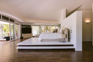 8 bedrooms, iron/ironing board, travel crib, WiFi