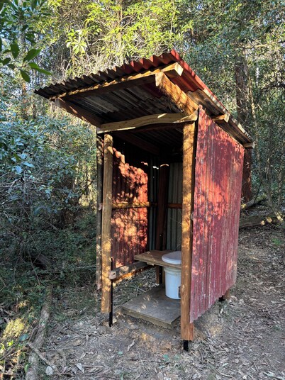 Glamping nature escape 5 minutes from pristine empty beaches