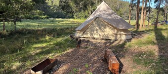 Glamping nature escape at ‘Black Wattle’ 5 minutes from pristine empty beaches