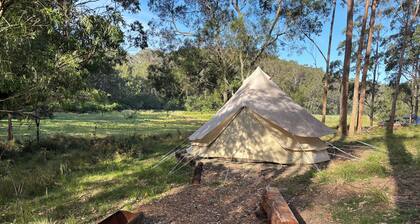 Glamping nature escape at ‘Black Wattle’ 5 minutes from pristine empty beaches