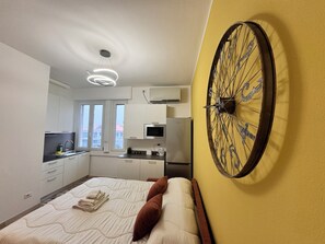 1 Schlafzimmer, Schreibtisch, Bügeleisen/Bügelbrett, Internetzugang