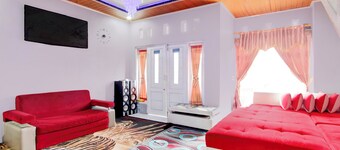 Hotel O Putra Family Homestay Sikunir