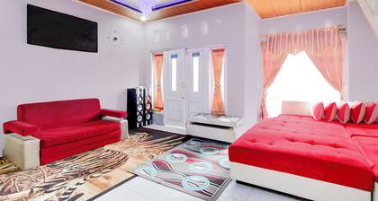 Hotel O Putra Family Homestay Sikunir