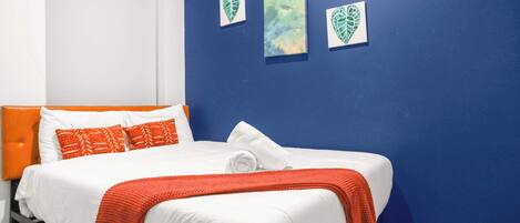 1 chambre, fer et planche à repasser, Wi-Fi, draps fournis