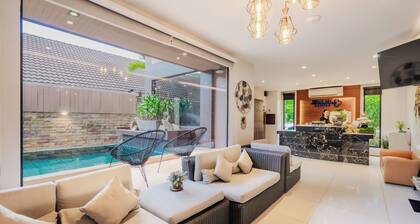 Westkey Kamala Hotel