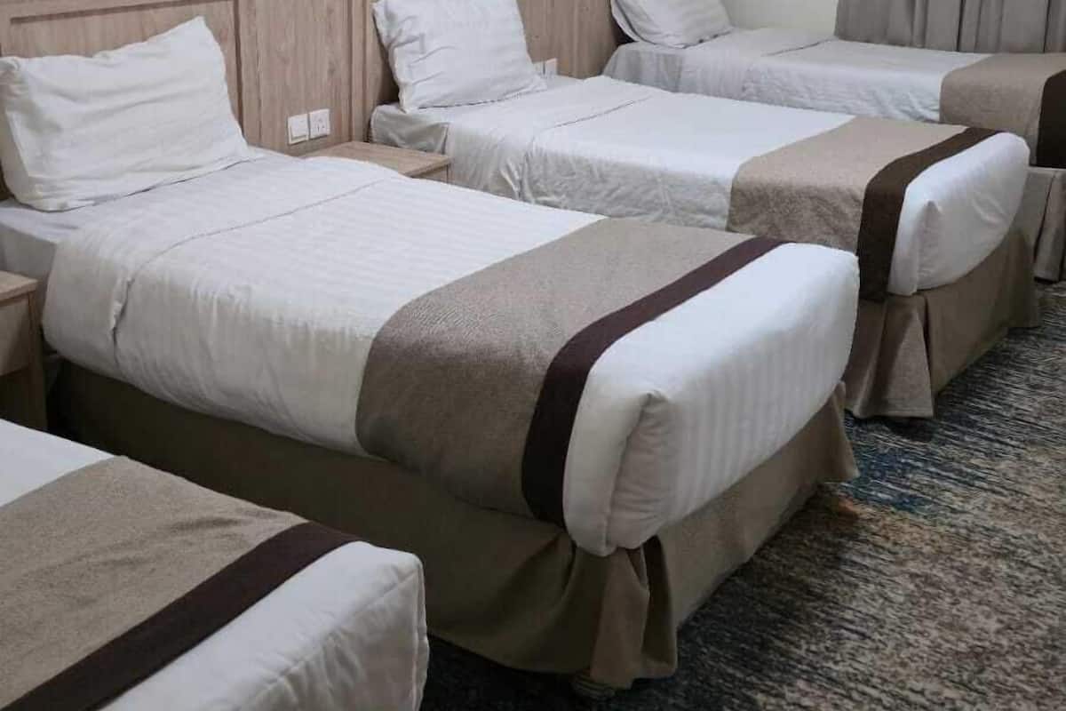 Classic Room, 3 Single Beds | Free WiFi