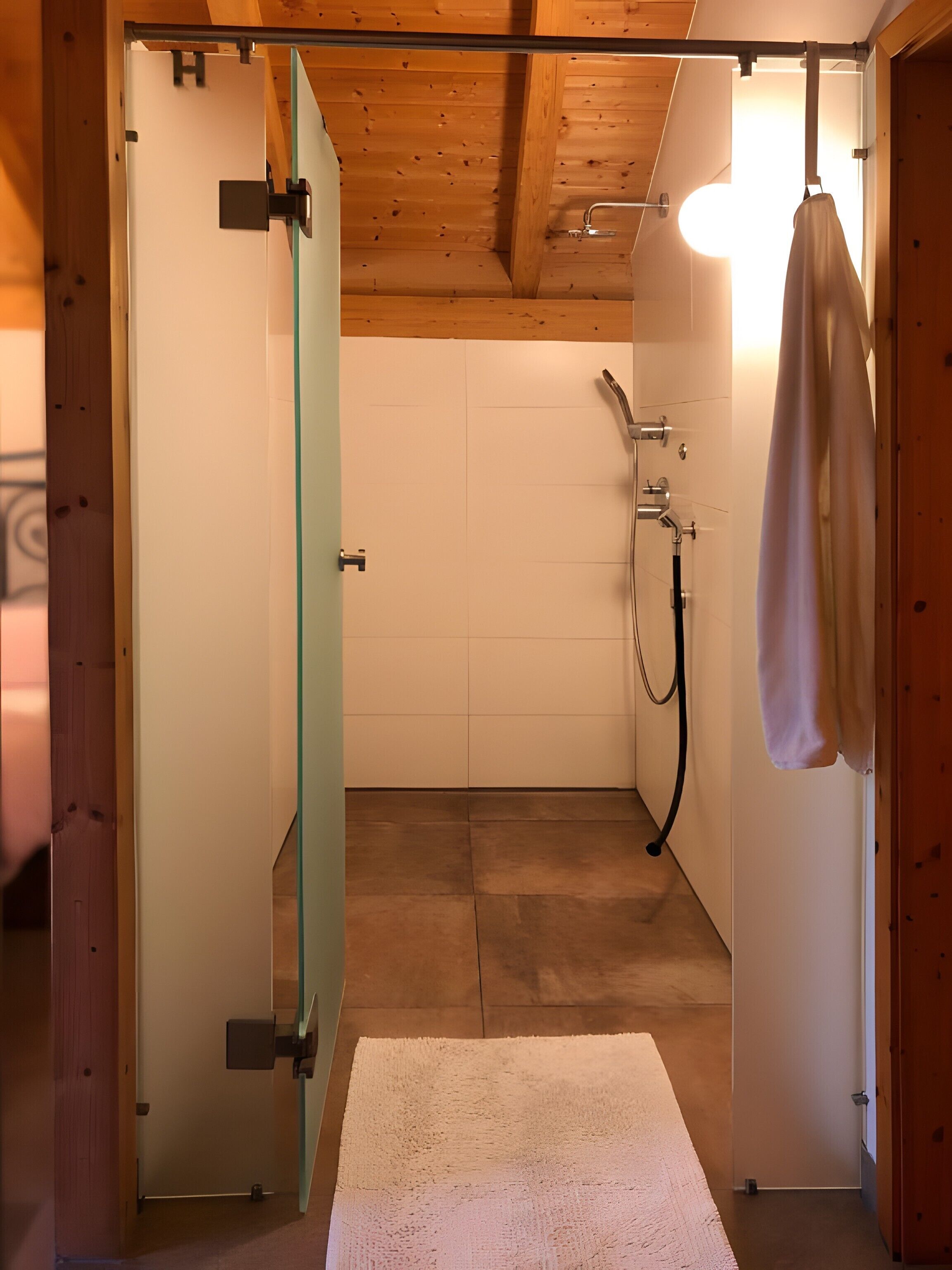 Shower, towels