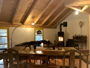 Dining - Holiday Home with Shared Pool, Terrace and Wi-Fi (Gengenbach)