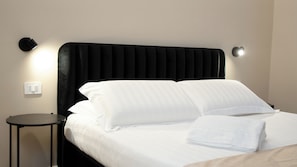 Deluxe Double or Twin Room, Non Smoking | Memory foam beds, minibar, in-room safe, desk