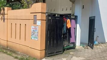 Enceinte de lâhĂ©bergement