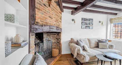 Dolphin Cottage, Oxfordshire, England