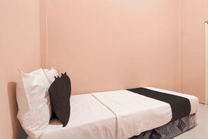 Standard Double Room | Bed sheets