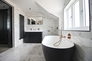 Shower, towels