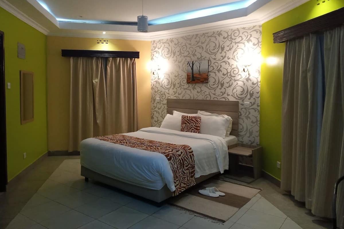 Standard Double Room, Garden View | Free WiFi, bed sheets