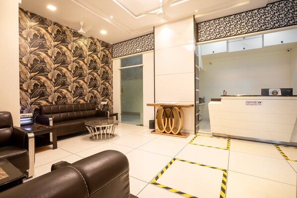 Reception - Hotel Laaiba Residency (Mumbai)