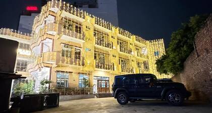 Sahani Hotel
