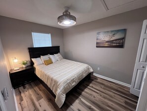 Iron/ironing board, internet, bed sheets