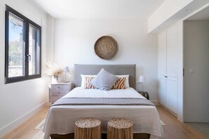 7 Schlafzimmer, Bügeleisen/Bügelbrett, kostenloses WLAN, Bettwäsche