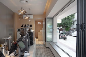 Coffee shop