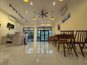 Khu sảnh