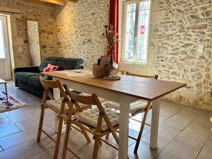 Dining - Arles make a revolution - Charming house for 4 peoples (Arles)