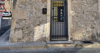 Arles fait sa révolution - Maison de ville avec 2 chambres et un canapé lit