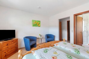 1 bedroom, WiFi, bed sheets