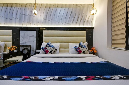 Hotel Baba Deluxe By RCG Hotels