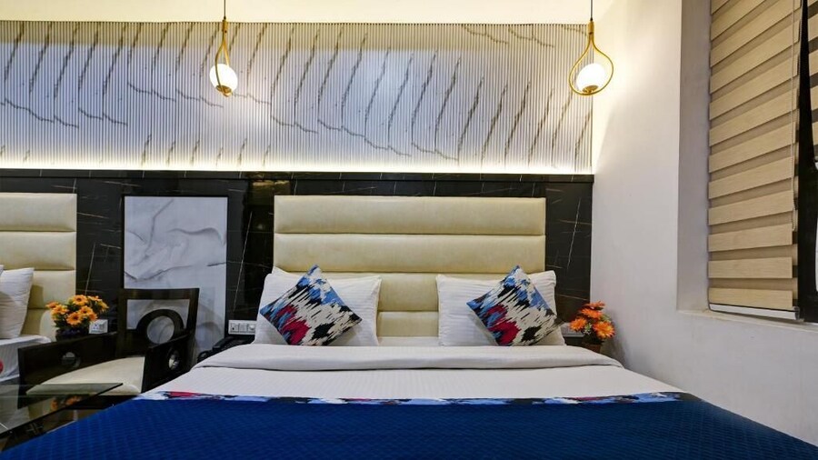 Hotel Baba Deluxe By RCG Hotels