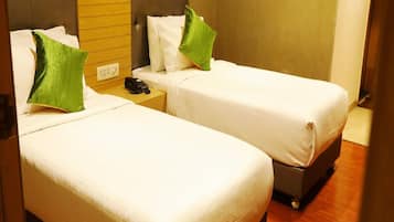 Executive Twin Room | Egyptian cotton sheets, premium bedding, free WiFi