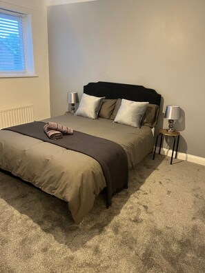 2 chambres, Wi-Fi gratuit, draps fournis