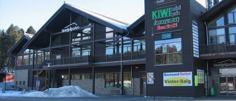 Cabin, 4 Bedrooms, Terrace, Lake View | Exterior