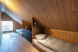 5 bedrooms