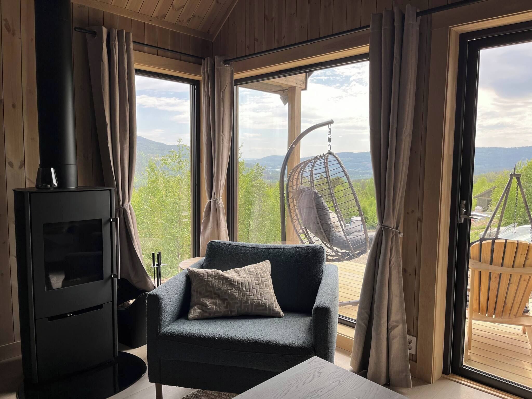 Cabin, 4 Bedrooms, Terrace, Lake View | Living area