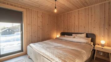 كابينة - ٤ غرف نوم - بشرفة - منظر للبحيرة | 5 عدّة غرف نوم