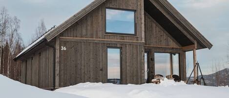 Kabin, 4 kamar tidur, teras, pemandangan danau | Eksterior