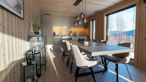 Cabin, 4 Bedrooms, Terrace, Lake View | Dining room - Cabin at Norefjell ski Resort, Nice View (Krodsherad)