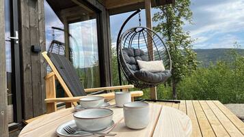 Cabin, 4 Bedrooms, Terrace, Lake View | Balcony