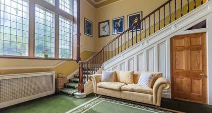 Spacious Family Retreat in Scenic North Yorkshire