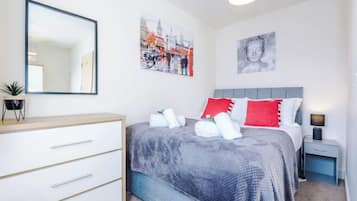 Apartment | Iron/ironing board, free WiFi