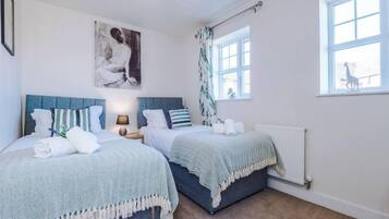 Apartment | Iron/ironing board, free WiFi