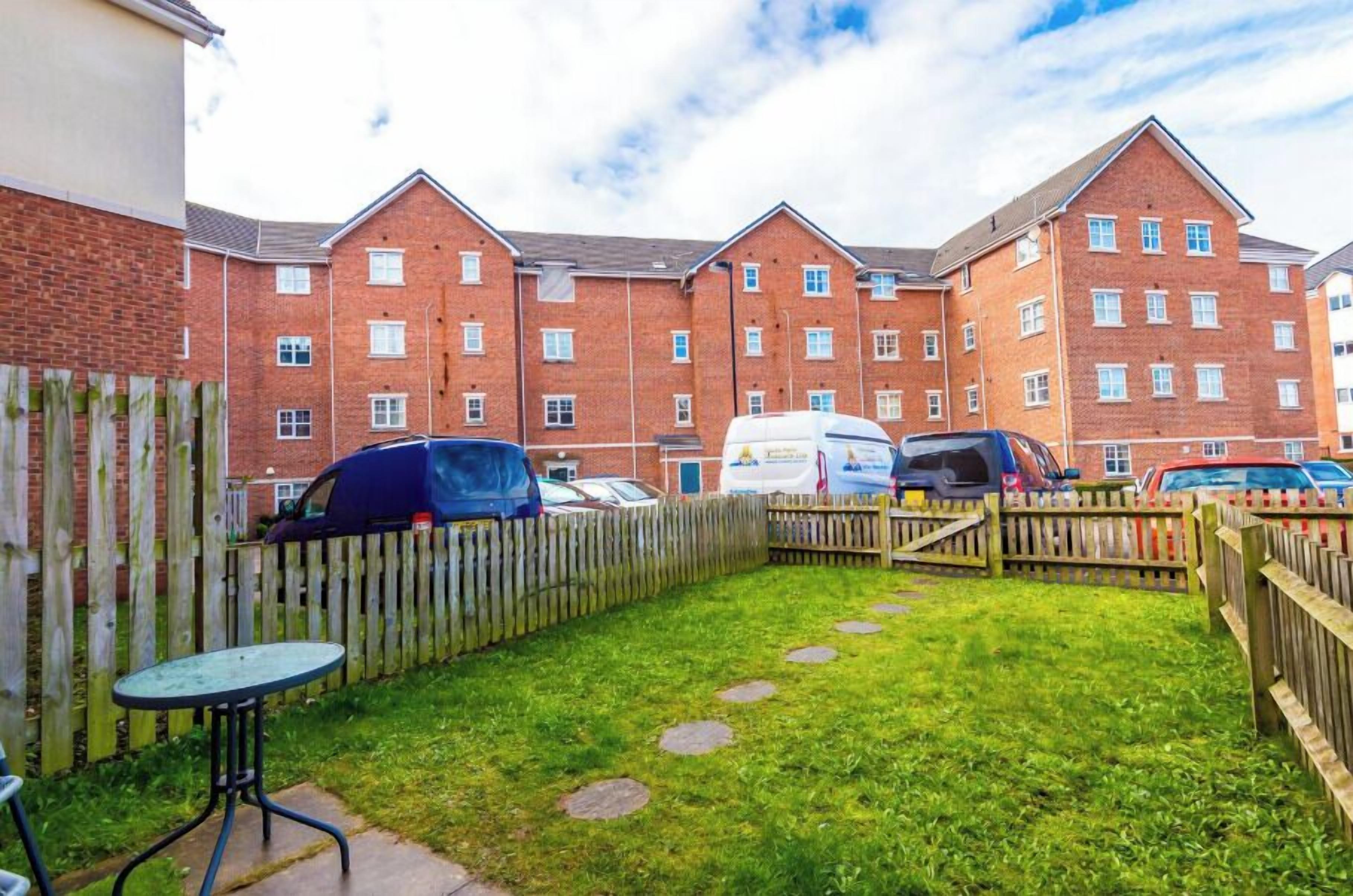 Apartment | Terrace/patio