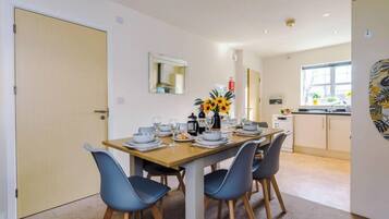 Apartment | In-room dining