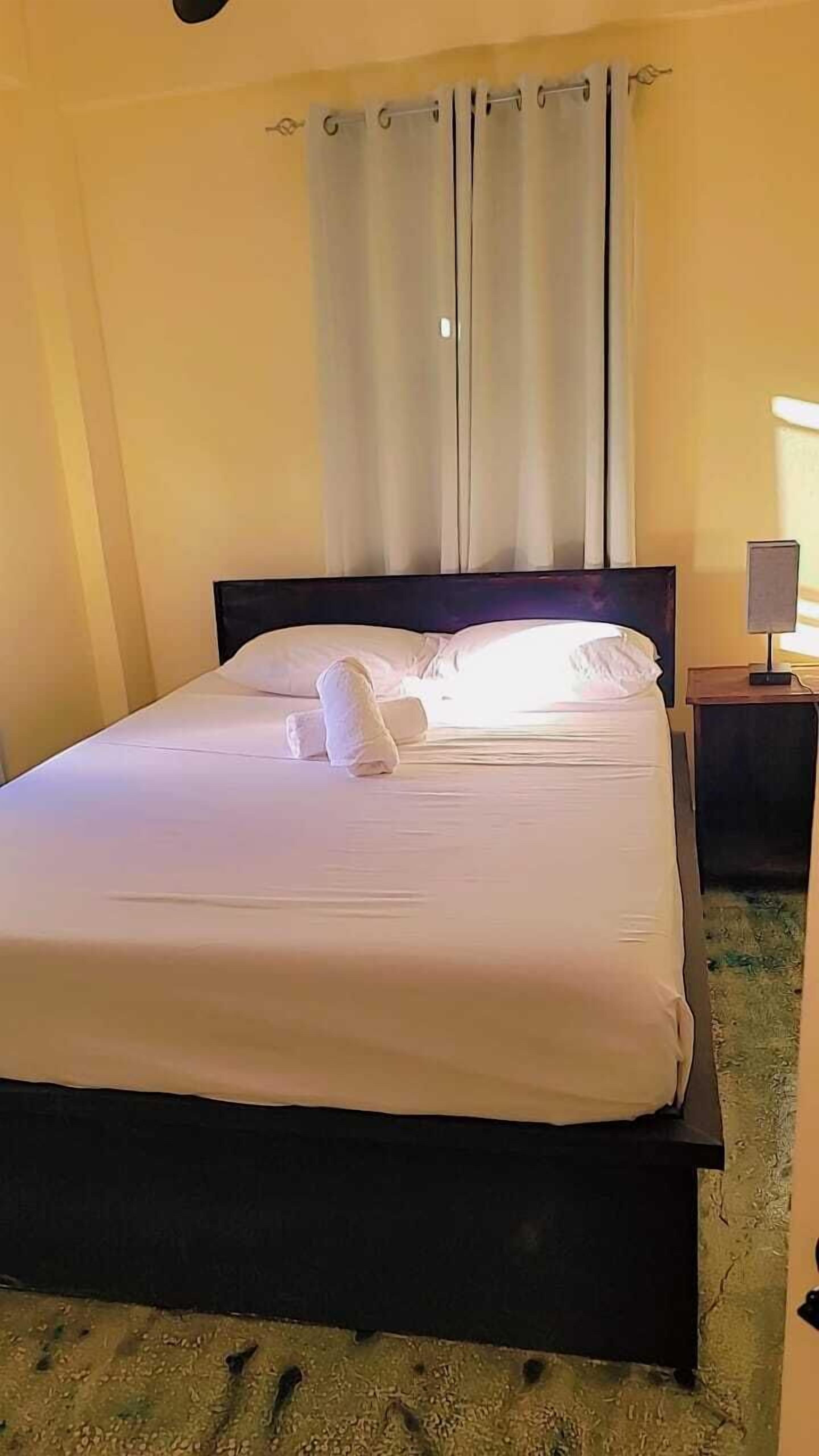 Design Apartment | Blackout drapes, iron/ironing board, free WiFi