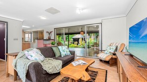 تلفزيون ذكي