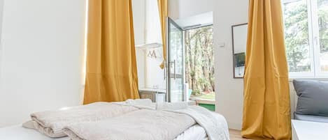 Bügeleisen/Bügelbrett, Reisekinderbett, WLAN, Bettwäsche
